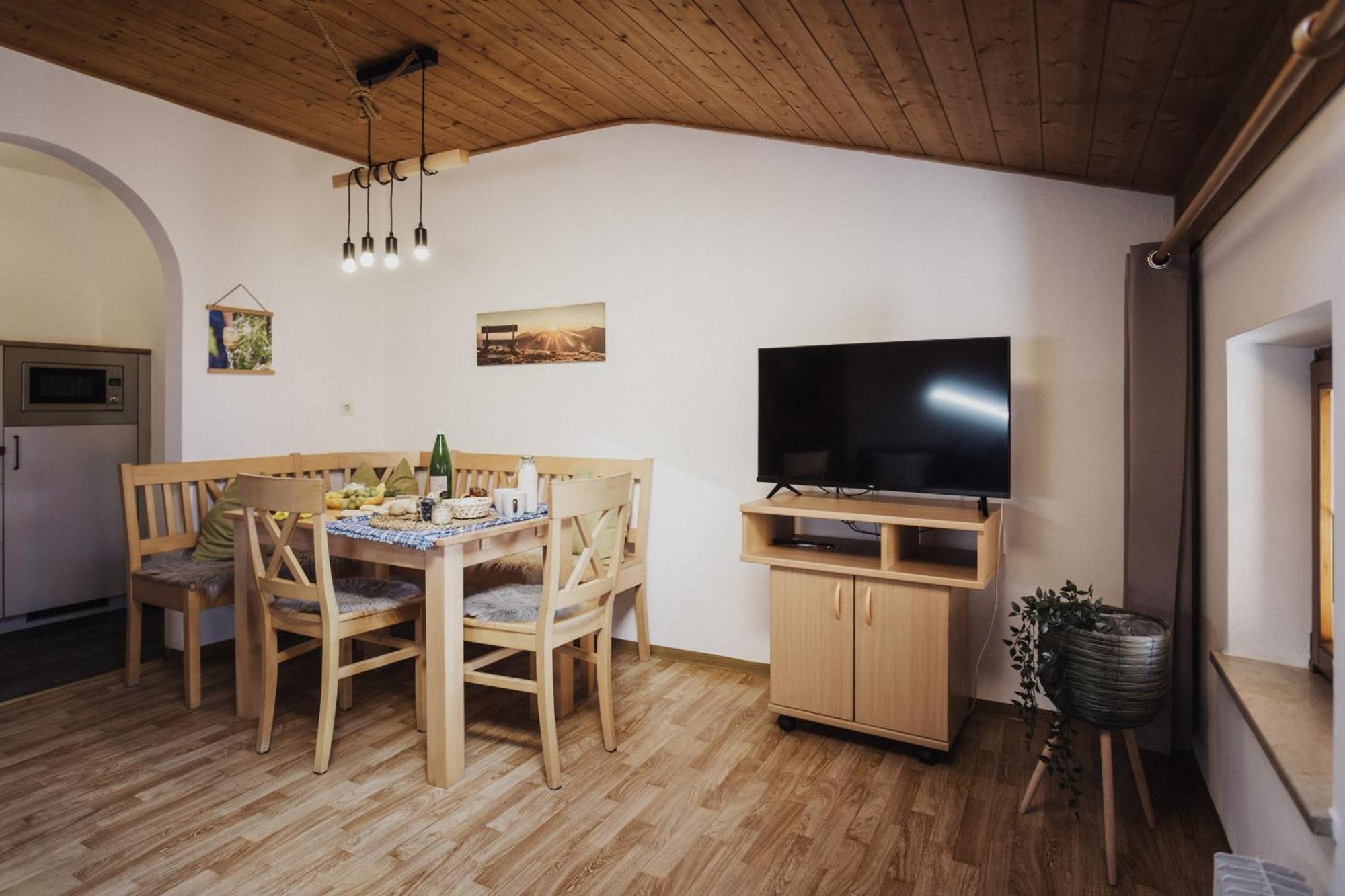 Toellhof Apartments And Farm Natz-Schabs Bagian luar foto